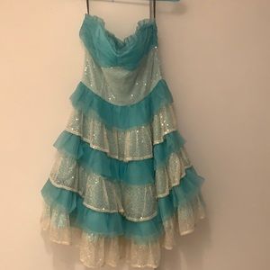 BESTY JOHNSON DRESS!
